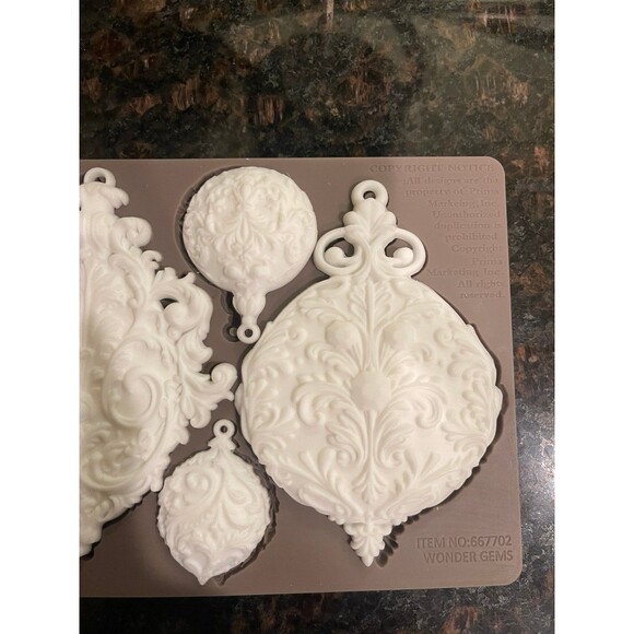 CASTINGS of re design - wonder gems - Picture 2 of 8